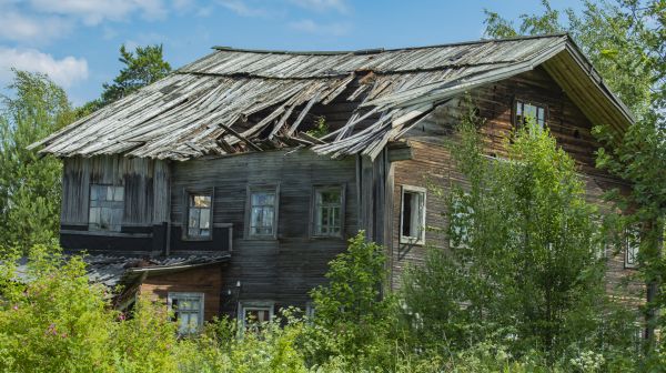 Cottage Demolition in Powhatan